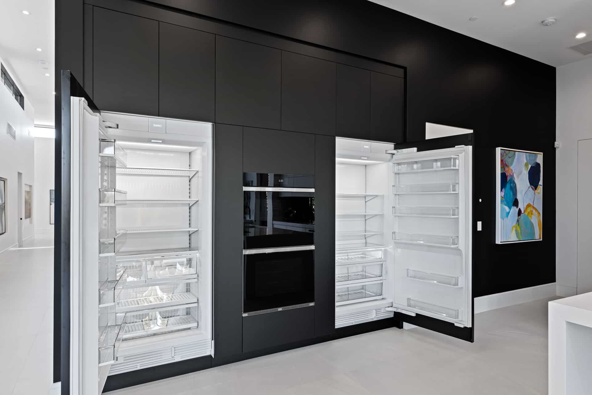sub zero fridge and freezer