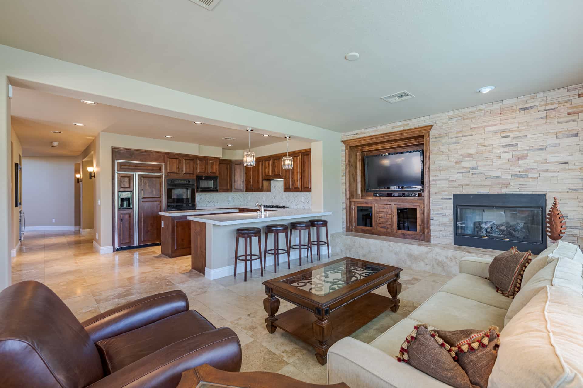 las-vegas-luxry-real-estate-realtor-rob-jensen-company-11434-glowing-sunset-lane-red-rock-country-club37