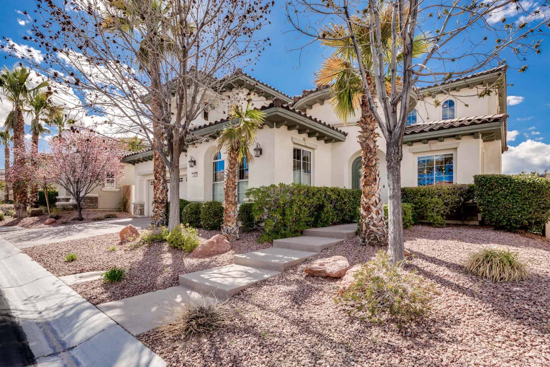 las-vegas-luxry-real-estate-realtor-rob-jensen-company-1947-orchard-mist-street-red-rock-country-club50