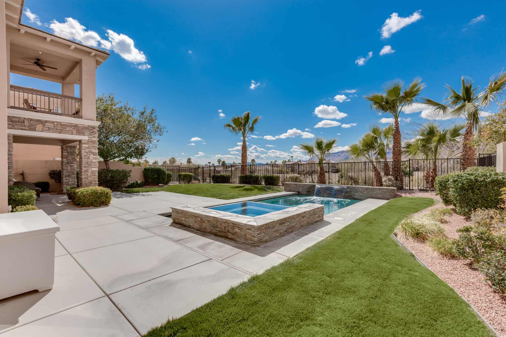 las-vegas-luxry-real-estate-realtor-rob-jensen-company-2579-red-springs-drive-red-rock-country-club30